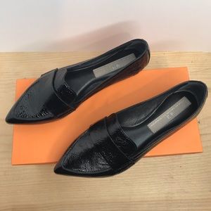 Attilio Giusti Leombruni Point Toe Moccasin Black